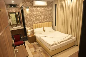 Hotel SLR Grand Haven - Room