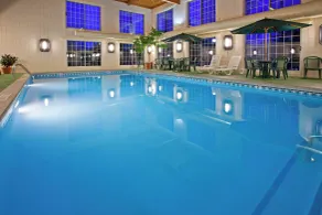 Holiday Inn Express Grand Rapids Southwest by IHG - Piscina