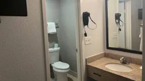 Studio 6 Suites Norcross, GA - Badrum