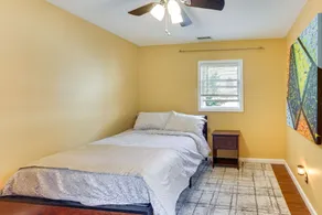 Keansburg Home w/ Private Hot Tub! - Værelse