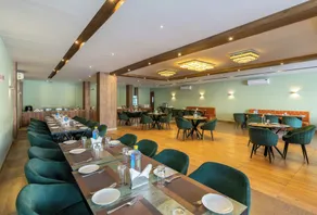 Hotel Arihant By DLS Hotels - Restaurant