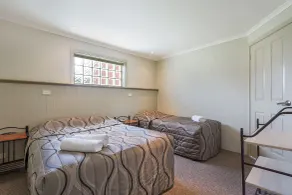 Heritage House Motel & Units - Room