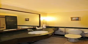 Crystal Inn - Bathroom