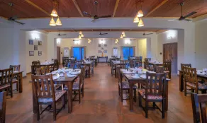 Aranyak Resort Kanha - Restaurant