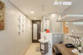 Selah Pods Hotel Manila - Room