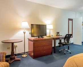 Econo Lodge - Chambre