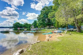 Pet-friendly Bass Lake Cabin: Beach & Boat Dock - Interiør