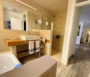 Apartamentos Tigaiga Suites - Badezimmer
