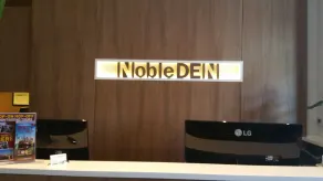 NobleDen Hotel - Réception
