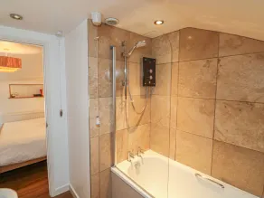 Apple Tree Cottage - Bad