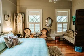 Heritage House Bed & Breakfast - Boutique Adults-Only Inn - Rum