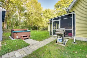 Renovated, Spacious Retreat in Union Pier! - Interior