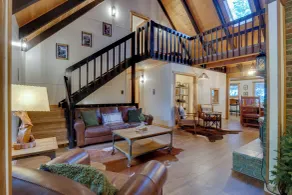 Riverside Colorado Cabin w/ Deck & Hot Tub - Interiör