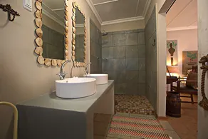 Die Olyfhuis - Bathroom