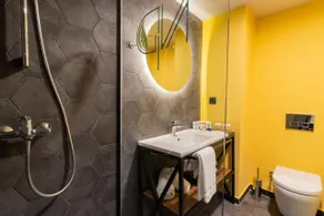 Next Door Park - Room