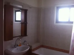 Zakos Court Apartments - Badezimmer