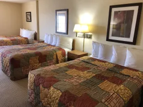 Days Inn by Wyndham Iron Mountain - Zimmer