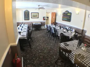The Fox & Hounds Inn - Restaurant