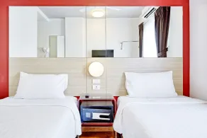 Easy Planet Bangkok Asoke - Chambre