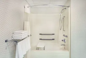 Baymont by Wyndham London KY - Salle de bain