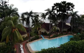 Makassar Golden Hotel - Pool