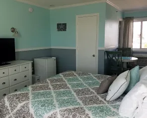 Sandy Shore Motel - Room