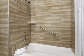 La Quinta by Wyndham Brownsville North - Salle de bain