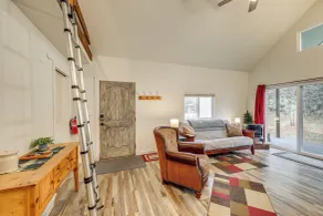 Kalispell Cabin 28 Miles to Glacier National Park! - Innvendig