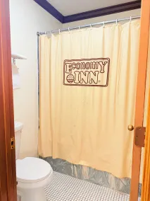 Economy Inn Cuyahoga Falls - Badeværelse