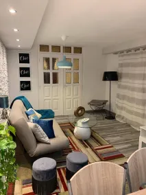 Airport16 bed and breakfast - Habitación