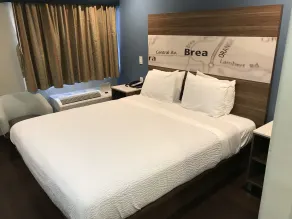 Hyland Inn Brea - Chambre