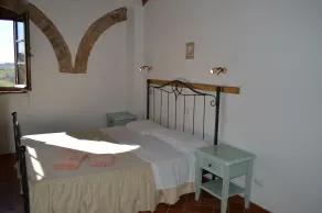 Holidays in Apartment With Swimming Pool - Zimmer