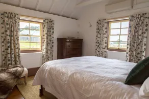 The Barracks, Tocal - Room