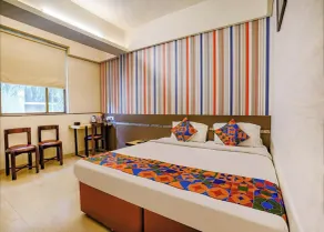 Hotel Gargi Deluxe - Chambre