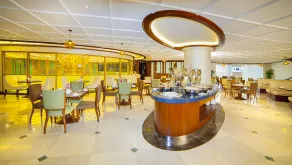 Raviz Center Point Hotel - Restaurant