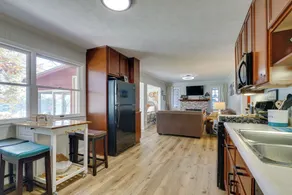 Lakefront Getaway in Leesburg w/ Dock + Kayaks! - Interior