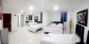Hotel Intersuites - Room