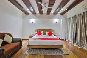 Biznotel by Pride Bharuch - Room