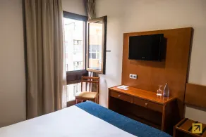 Hotel Adonis Plaza - Chambre
