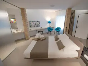 Serre Alte Landscape Luxury Rooms - Room