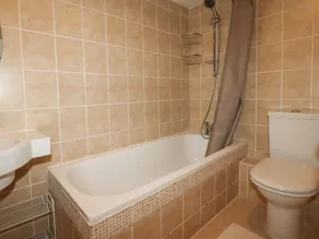 7 Europa Court - Bathroom