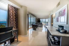 DoubleTree by Hilton Grand Hotel Biscayne Bay - Chambre