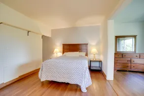 Charming Pittsburgh Home ~ 2 Mi to Downtown - Værelse