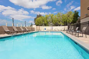 Holiday Inn Diamond Bar - Pomona by IHG - Pool