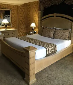 Midnight Rose & McGills Hotel & Casino - Habitación