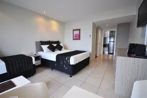 Aquarius On The Beach - Room