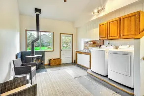 Modern Home w/ Spacious Yard in Beaverton! - Interiør
