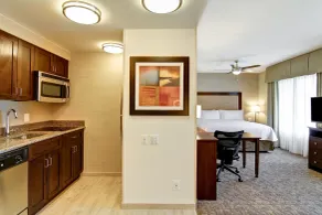 Homewood Suites by Hilton Woodbridge - Chambre