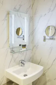 Mercure Newbury West Grange Hotel - Baño