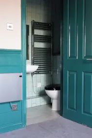 The Ship Rooms - Bathroom